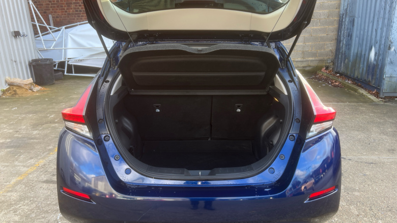 Nissan LEAF 110kW Acenta 39kWh 5dr Auto Electric Hatchback